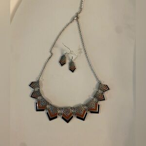 Brown and black necklace